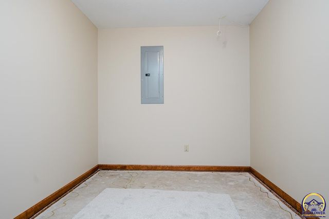 3807 SW Trevino CT, Topeka, KS 66610