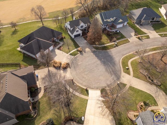 3807 SW Trevino CT, Topeka, KS 66610