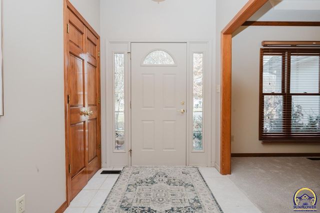 3807 SW Trevino CT, Topeka, KS 66610