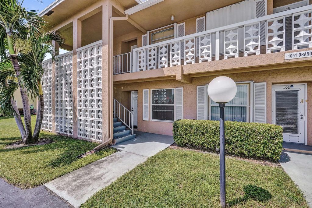 1051 Orange Terrace 101, Delray Beach, FL 33445