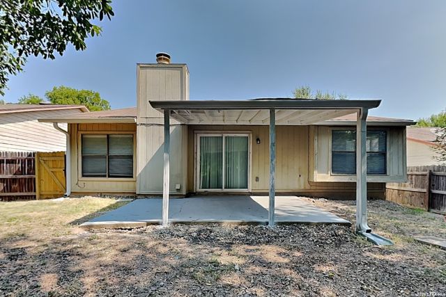 14250 CLOVER HL, San Antonio, TX 78217