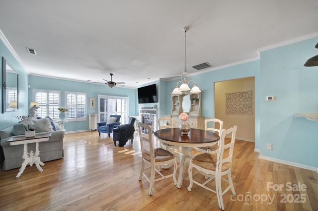 1875 Yellow Daisy Drive, Matthews, NC 28104