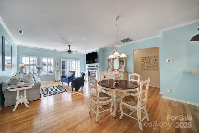 1875 Yellow Daisy Drive, Matthews, NC 28104