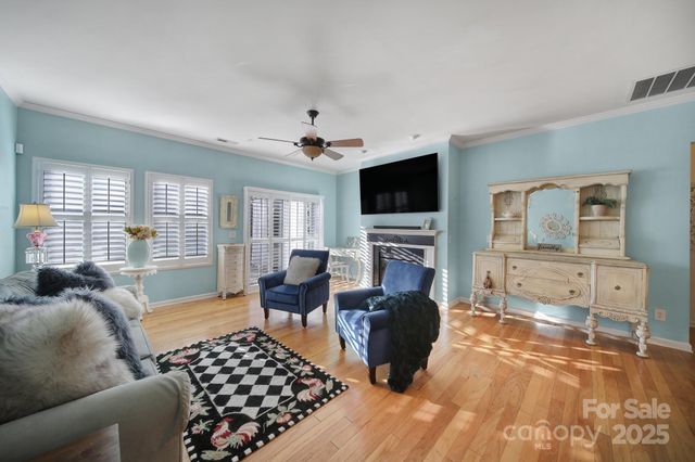 1875 Yellow Daisy Drive, Matthews, NC 28104