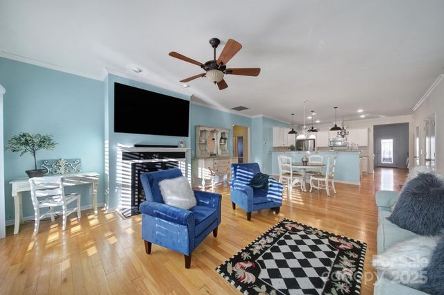 1875 Yellow Daisy Drive, Matthews, NC 28104