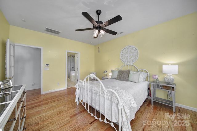 1875 Yellow Daisy Drive, Matthews, NC 28104