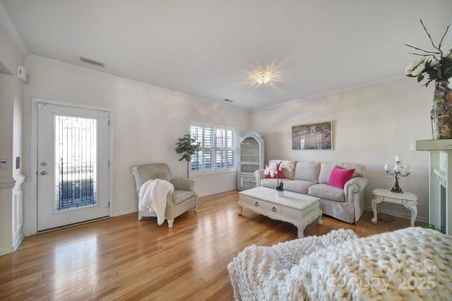 1875 Yellow Daisy Drive, Matthews, NC 28104