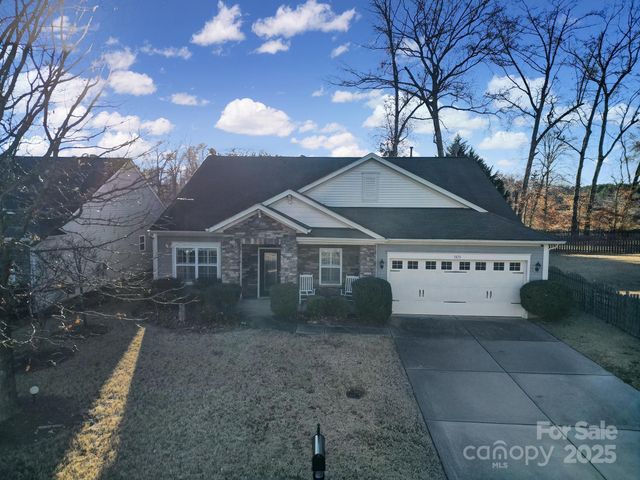 1875 Yellow Daisy Drive, Matthews, NC 28104