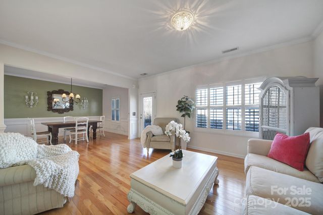 1875 Yellow Daisy Drive, Matthews, NC 28104