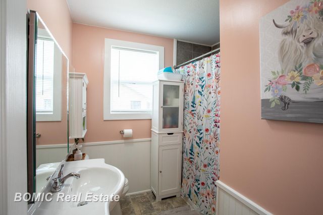 215 Washington Street, Vassar, MI 48768