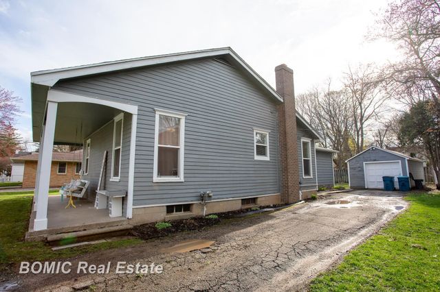 215 Washington Street, Vassar, MI 48768