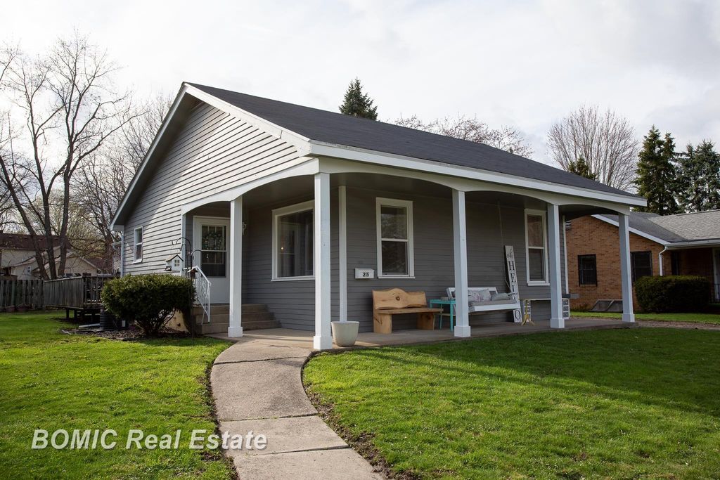 215 Washington Street, Vassar, MI 48768