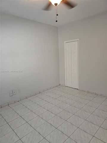 215 30th Street 22, Miami Beach, FL 33140