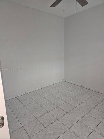215 30th Street 22, Miami Beach, FL 33140