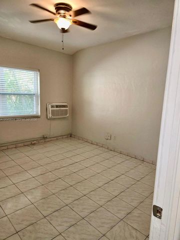 215 30th Street 22, Miami Beach, FL 33140