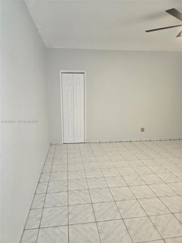 215 30th Street 22, Miami Beach, FL 33140