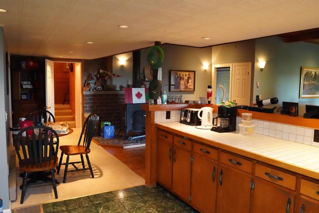 81 Top Deck Lane, Newport Town, VT 05857