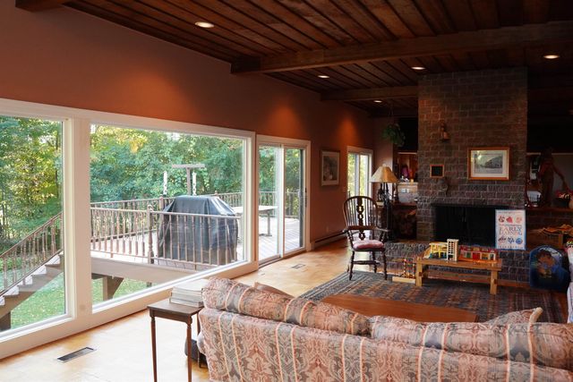 81 Top Deck Lane, Newport Town, VT 05857