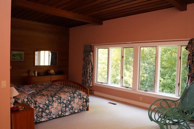 81 Top Deck Lane, Newport Town, VT 05857