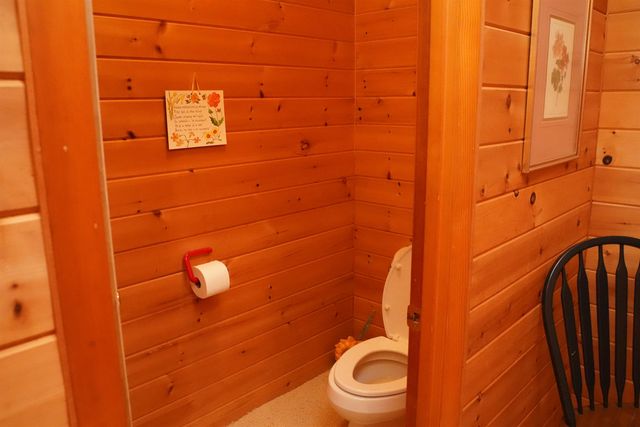 81 Top Deck Lane, Newport Town, VT 05857