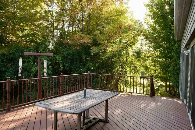 81 Top Deck Lane, Newport Town, VT 05857