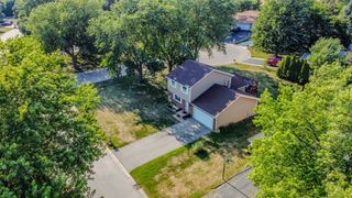 180 Dolores Street, Oswego, IL 60543
