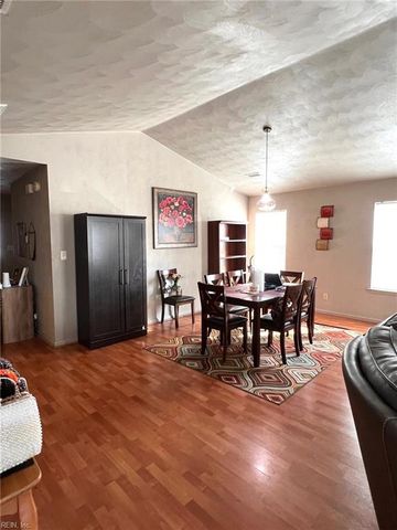 103 Hopemont LN, Suffolk, VA 23434