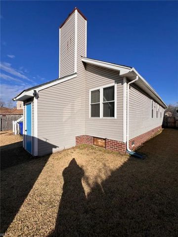 103 Hopemont LN, Suffolk, VA 23434