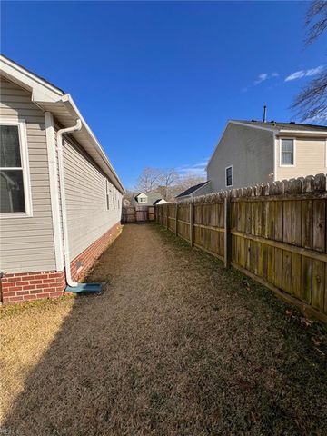 103 Hopemont LN, Suffolk, VA 23434