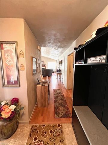 103 Hopemont LN, Suffolk, VA 23434