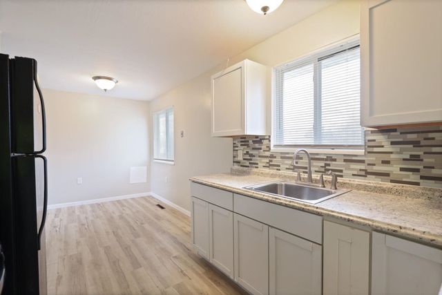 2422 Snelling Place, Saginaw, MI 48601