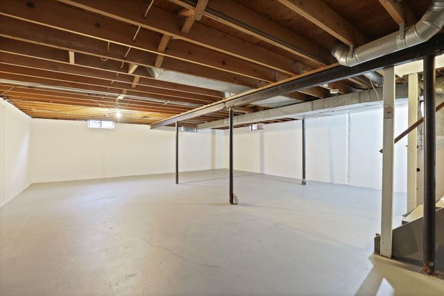 2422 Snelling Place, Saginaw, MI 48601