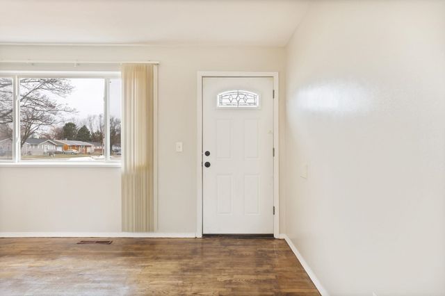 2422 Snelling Place, Saginaw, MI 48601