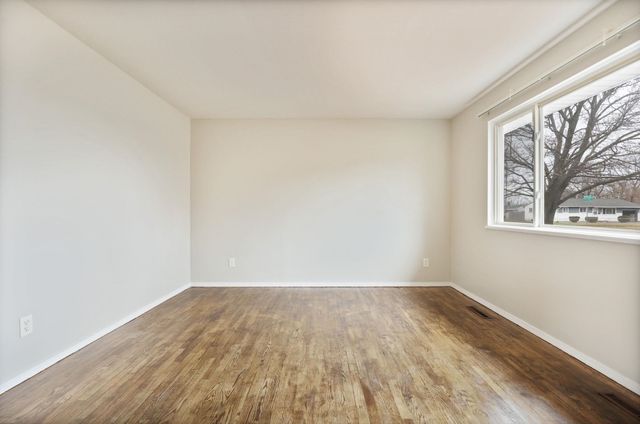 2422 Snelling Place, Saginaw, MI 48601