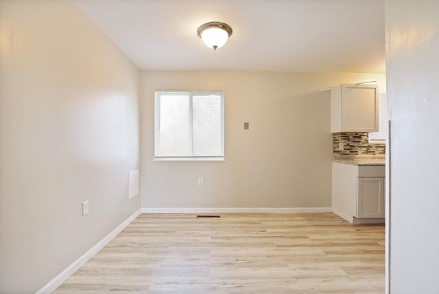 2422 Snelling Place, Saginaw, MI 48601