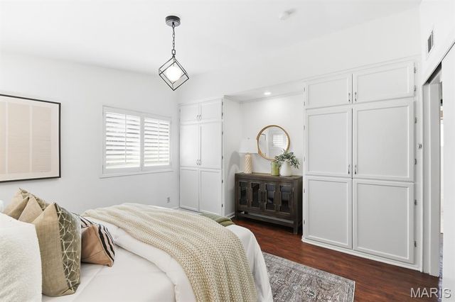 1001 Coffey Court, St Louis, MO 63126