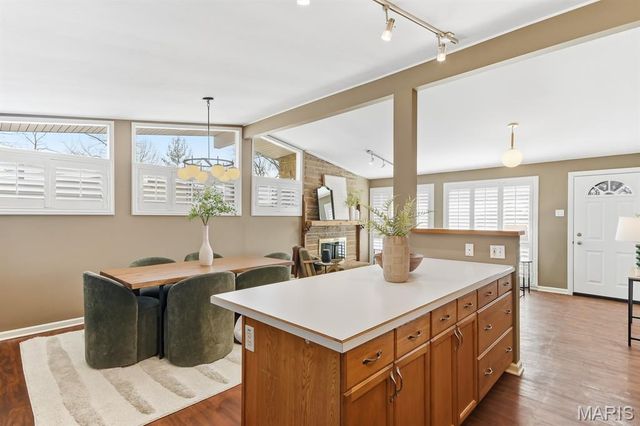 1001 Coffey Court, St Louis, MO 63126