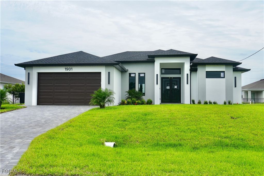 1901 NW 27th ST, Cape Coral, FL 33993