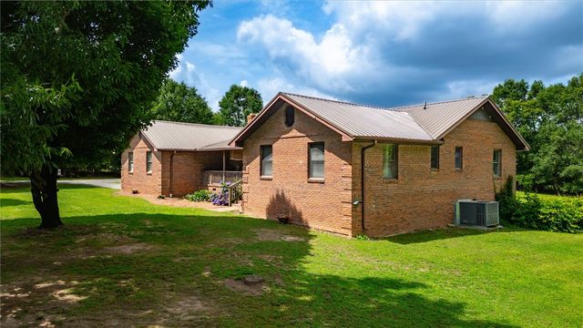 13012 20 Highway, Belton, SC 29627