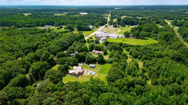 13012 20 Highway, Belton, SC 29627