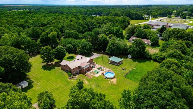 13012 20 Highway, Belton, SC 29627