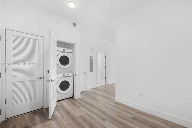 101 Diplomat Pkwy 805, Hallandale Beach, FL 33009