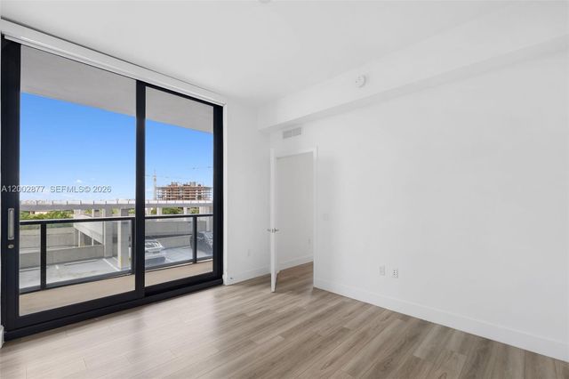 101 Diplomat Pkwy 805, Hallandale Beach, FL 33009