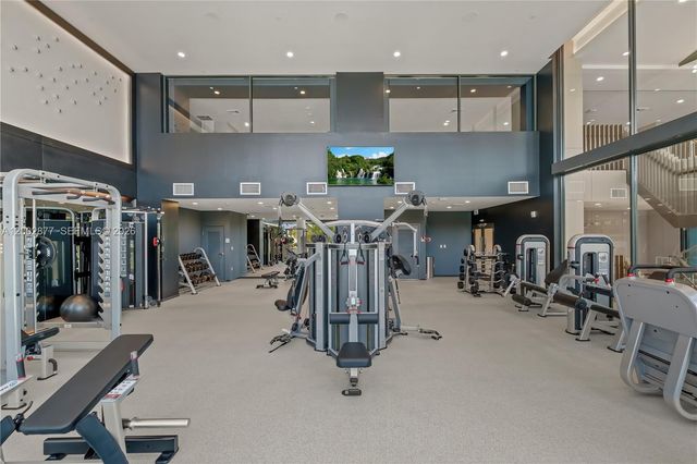 101 Diplomat Pkwy 805, Hallandale Beach, FL 33009