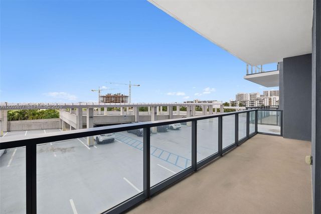 101 Diplomat Pkwy 805, Hallandale Beach, FL 33009