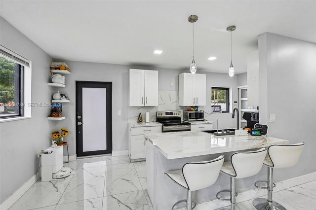 1421 N 68th Terrace 1421, Hollywood, FL 33024