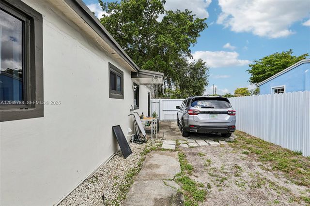 1421 N 68th Terrace 1421, Hollywood, FL 33024