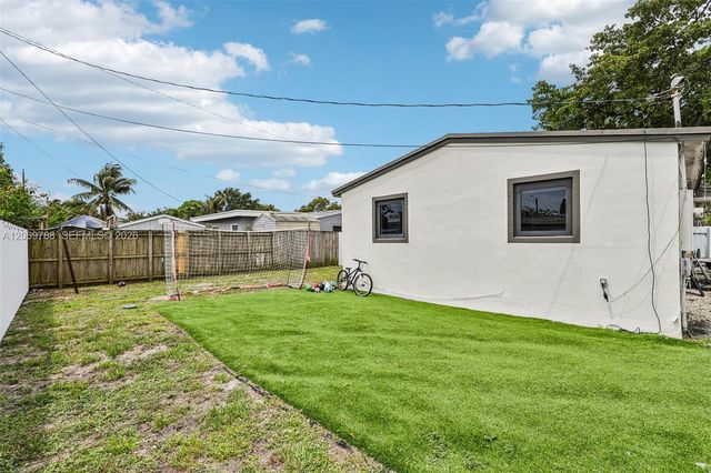1421 N 68th Terrace 1421, Hollywood, FL 33024