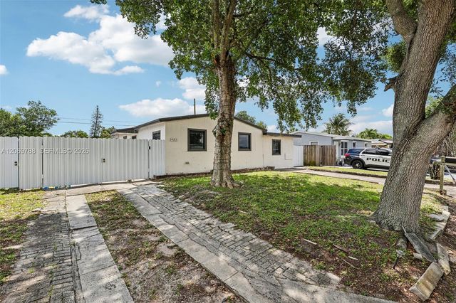 1421 N 68th Terrace 1421, Hollywood, FL 33024
