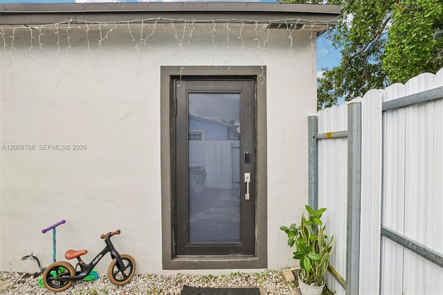 1421 N 68th Terrace 1421, Hollywood, FL 33024